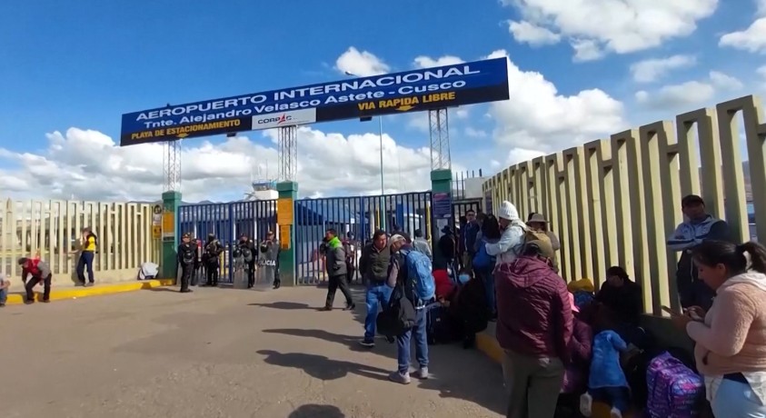 აეროპორტის მუშაობის შეჩერების გამო ტურისტები პერუს ვერ ტოვებენ