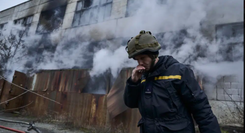 უკრაინა რუსეთის მოსალოდნელი შეტევისთვის ემზადება