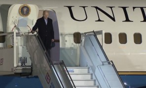 ჯო ბაიდენი კიევში ვიზიტის შემდეგ პოლონეთში ჩავიდა