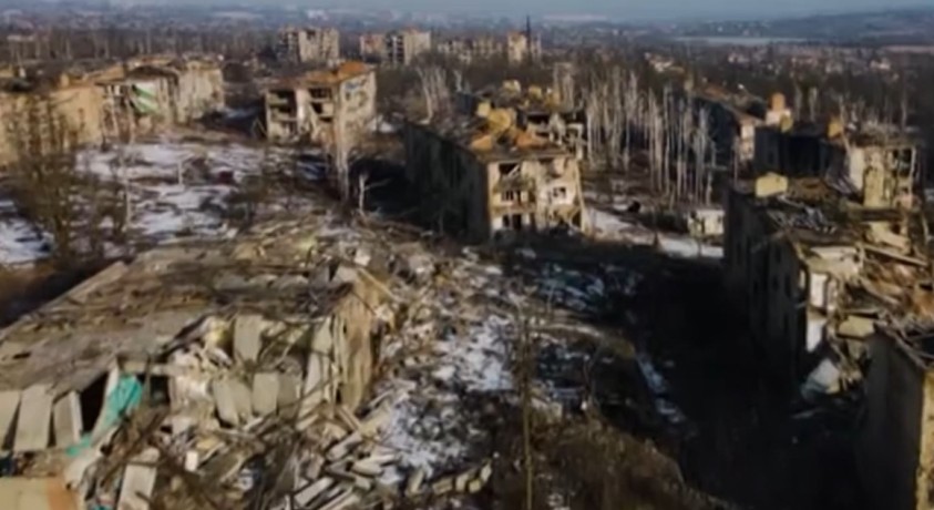 უკრაინის ომის ყველაზე ხანგრძლივმა ბრძოლამ ბახმუტი მოჩვენებათა ქალაქად აქცია