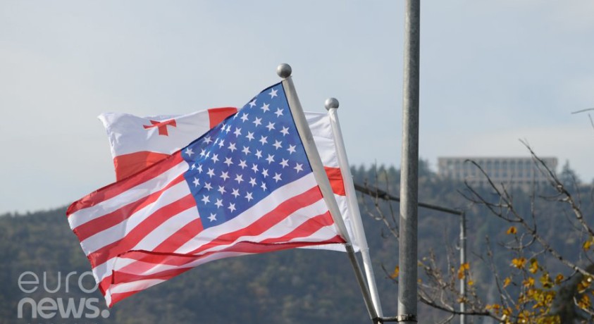 აშშ-ის საელჩო: მშვიდობიანი შეკრებისა და პროტესტის უფლებას ნებისმიერი დემოკრატიისთვის სასიცოცხლო მნიშვნელობა აქვს