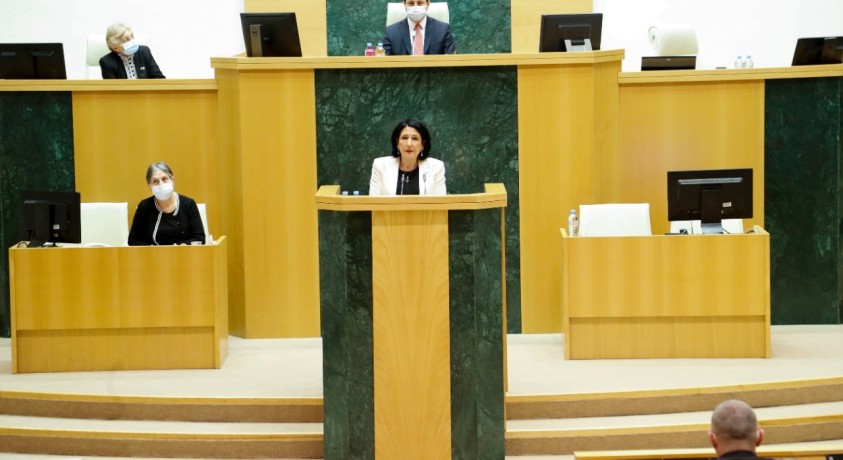 პრეზიდენტი სალომე ზურაბიშვილი პარლამენტში ყოველწლიური მოხსენებით 31 მარტს წარდგება