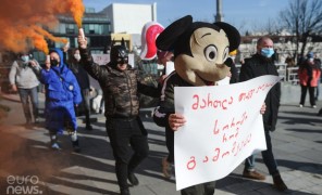 მთავრობის კანცელარიასთან საპროტესტო აქცია გაიმართა – ფოტორეპორტაჟი