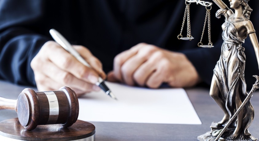 რა პოლიტიკური შეფასებები მოჰყვა მოსამართლეების სანქცირებას