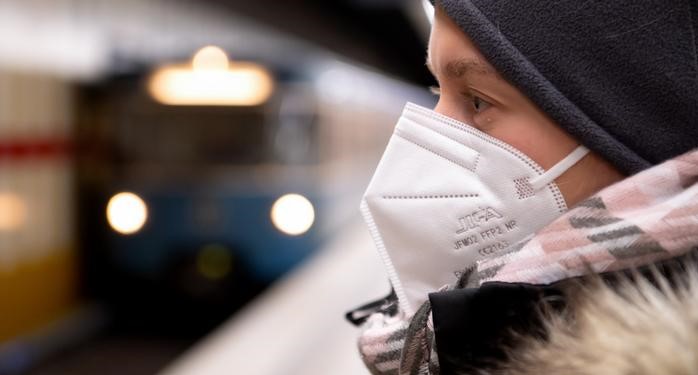 გერმანიაში მომდევნო კვირიდან რესპირატორული ნიღბის ტარება სავალდებულო ხდება