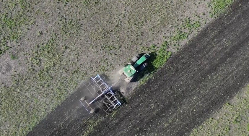 უკრაინელი ფერმერები არსებულ სირთულეებზე საუბრობენ