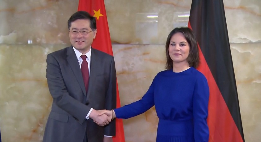 გერმანიის საგარეო საქმეთა მინისტრი ბერლინში ჩინელ კოლეგას ცინ განს შეხვდა