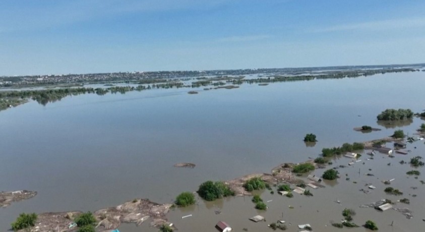 ხერსონის რეგიონში წყალმოვარდნის შედეგად სამი ადამიანი დაიღუპა