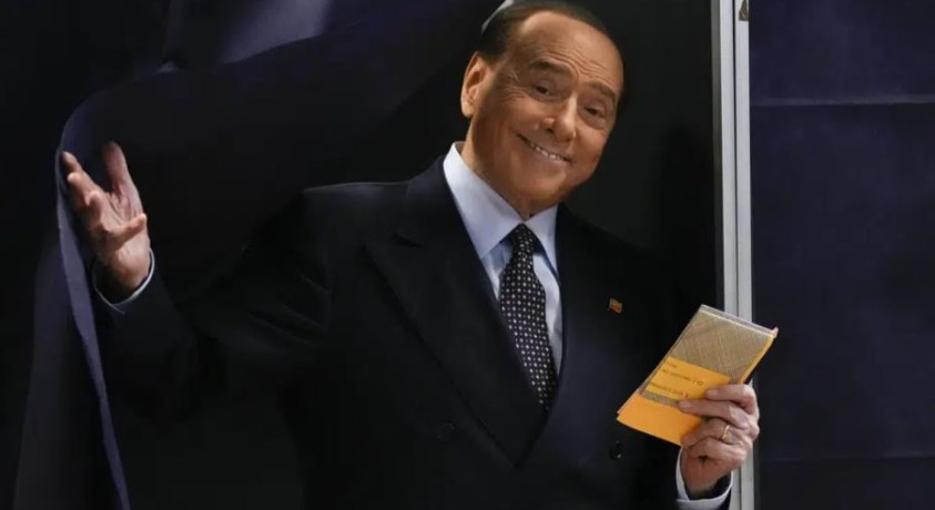 სილვიო ბერლუსკონი 86 წლის ასაკში გარდაიცვალა