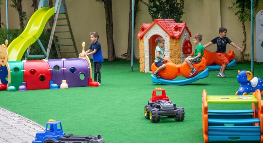 საზაფხულო ბაგა-ბაღებში აღსაზრდელების რეგისტრაცია 20 ივნისიდან დაიწყება