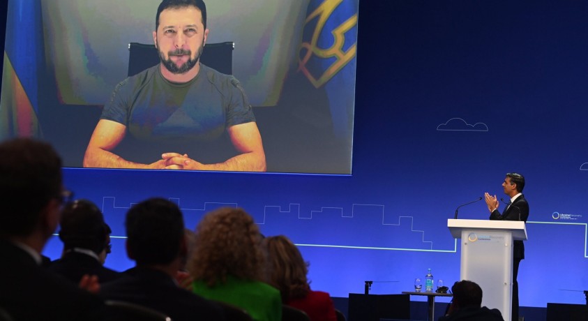 აშშ უკრაინას დამატებით 1,3 მილიარდი დოლარით, ევროკავშირი კი 50 მილიარდი ევროთი დაეხმარება