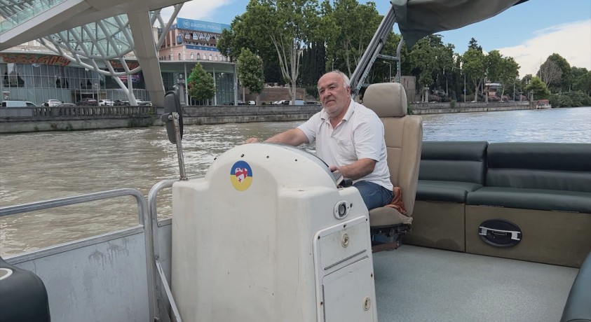 მწვანე კატამარანი