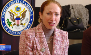 ელჩის ორი მისია