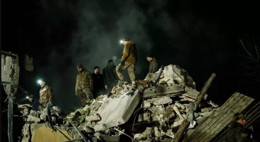 რუსულმა ძალებმა ქალაქ კრამატორსკში რესტორანზე სარაკეტო იერიში მიიტანეს