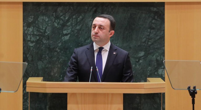 პარლამენტის პლენარულ სხდომაზე პრემიერ-მინისტრი ყოველწლიურ ანგარიშს წარადგენს