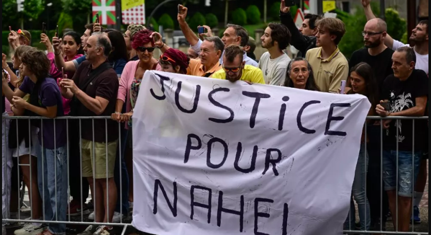 საფრანგეთში მოკლული ახალგაზრდის ბებიამ ქუჩაში გასულ ადამიანებს ძალადობის დასრულებისკენ მოუწოდა