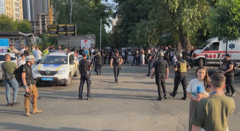 კიევის რაიონულ სასამართლოში მამაკაცმა თავი აიფეთქა