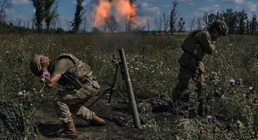 რუსეთის თავდასხმის შედეგად უკრაინის ქალაქ ხერსონში შვიდი ადამიანი დაიღუპა