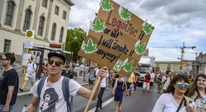 გერმანიაში კანაფის მცირე დოზების დეკრიმინალიზაცია მტკიცდება
