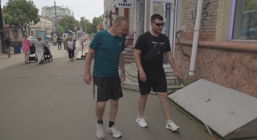 უკრაინელი სამხედროები, რომლებმაც ომში მხედველობა დაკარგეს