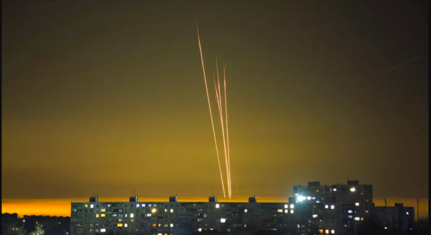 უპილოტო საფრენი აპარატებით მასშტაბური შეტევა რუსთზე