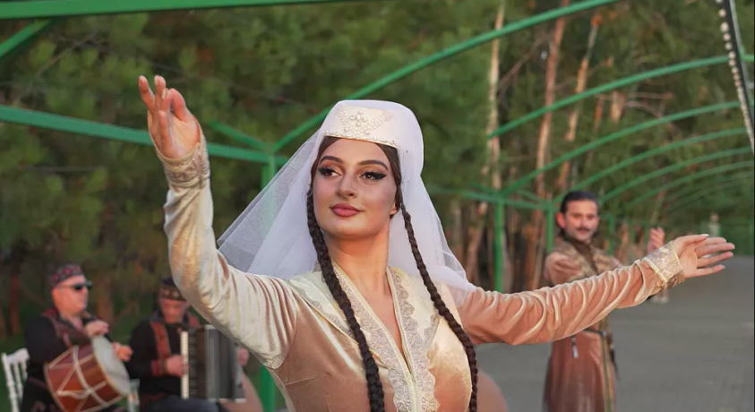 აღმოაჩინე აჭარა – იუნესკოს მიერ დაცული ტყეებით, ლეგენდარული ქართული სტუმართმოყვარეობითა და ფუტურისტული არქიტექტურით