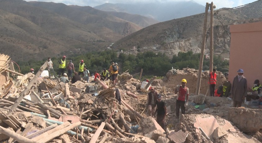მაროკოში ნანგრევების ქვეშ მოყოლილი ადამიანების სამძებრო სამუშაოები გრძელდება