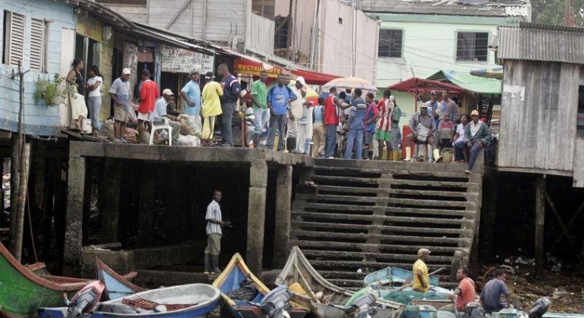 12 გარდაცვლილი, მათ შორის 7 ბავშვი – კოლუმბიის სანაპიროსთან ორი გემი ჩაიძირა