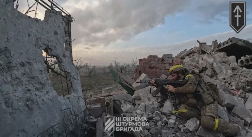 რუსული არმია უკრაინაში დაკარგული პოზიციების დაბრუნებას ცდილობს