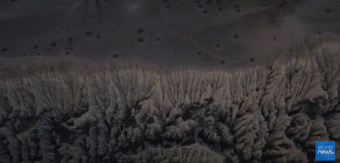 „როცა პეპელას რაღაც მოუვა…“ 