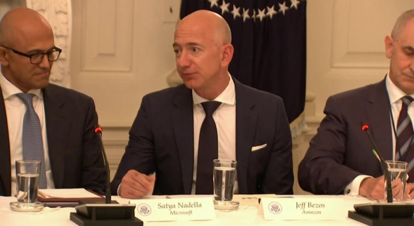 “ამაზონის” აღმასრულებელმა დირექტორმა, ჯეფ ბეზოსმა თანამდებობა დატოვა