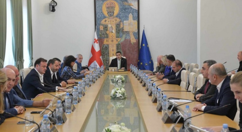 “შეკრებებისა და მანიფესტაციების შესახებ“ კანონში “ქართული ოცნება” ცვლილებებს გეგმავს