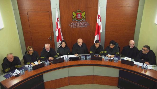 საკონსტიტუციო სასამართლოში პრეზიდენტის საიმპიჩმენტო წარდგინების განხილვა გრძელდება