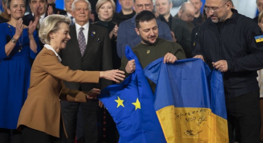 უკრაინის ევროკავშირში გაწევრების საკითხზე მოლაპარაკება დეკემბერში დაიწყება – Politico