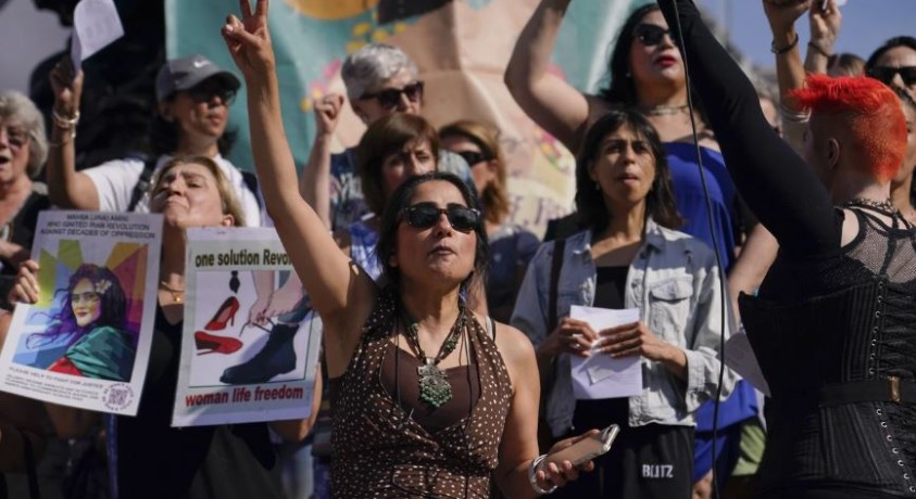 კომაშია 16 წლის გოგონა, რომელსაც ირანის ზნეობის პოლიცია დაესხა თავს