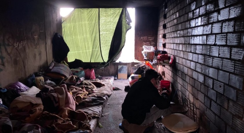 ბოსნია და ჰერცეგოვინას ქალაქ ბიჰაჩში 600-ზე მეტი მიგრანტი კვლავ უსახლკაროდ ცხოვრობს