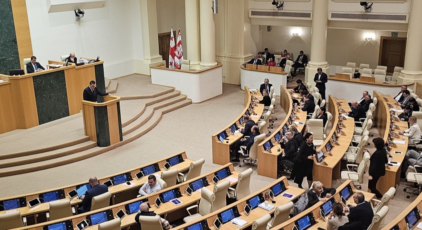 ჩინეთთან საქართველოს სტრატეგიული პარტნიორობის საკითხზე დეპუტატებმა საგარეო საქმეთა მინისტრი დაიბარეს