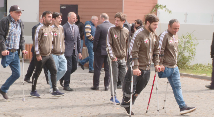 მათთვის, ვინც იბრძოდა…