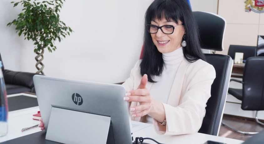 თეა ახვლედიანი ჟენევის მოლაპარაკებების ახალ თანათავმჯდომარეს შეხვდა