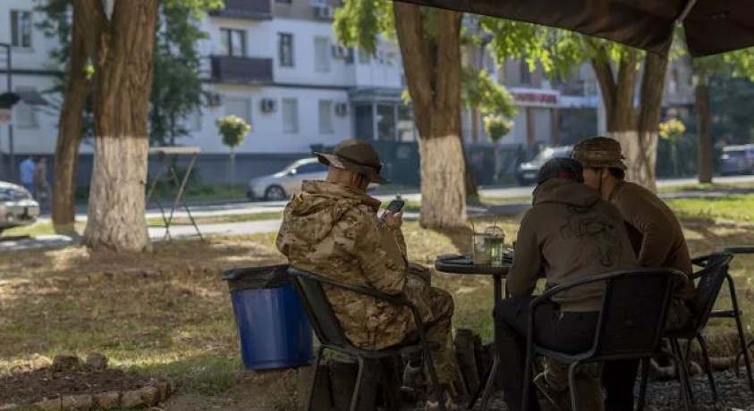 კრამატორსკში კაფეები და რესტორნები გახსნეს