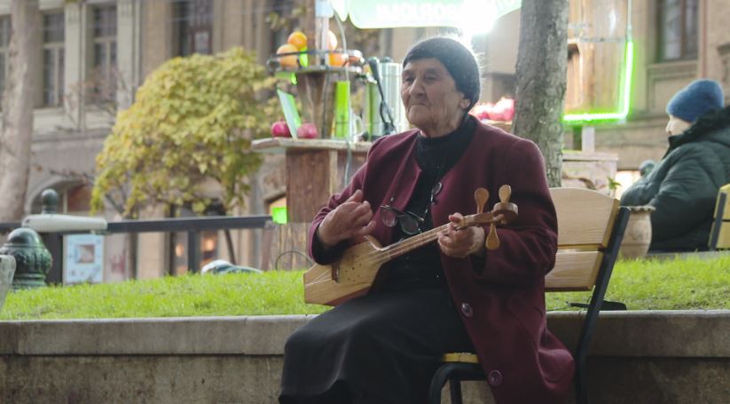 ფანდურის დევნილობა