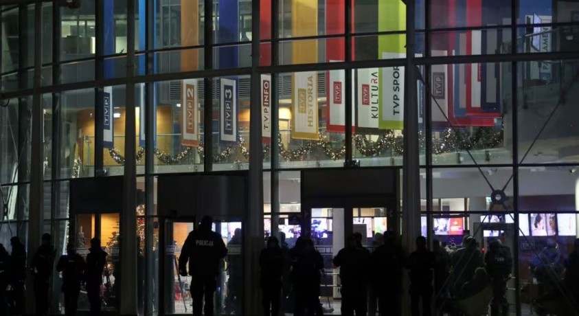 პოლონეთის საზოგადოებრივმა მაუწყებელმა მუშაობა შეაჩერა