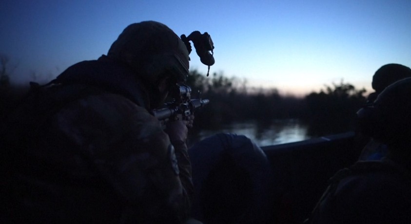 რუსული საოკუპაციო ძალების მიერ ხერსონში რკინიგზის სადგურის დაბომბვას მსხვერპლი მოჰყვა