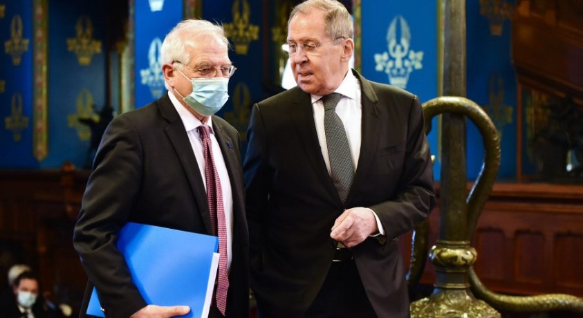 ჟოზეფ ბორელი მოსკოვში ვიზიტისთვის კოლეგებმა გააკრიტიკეს