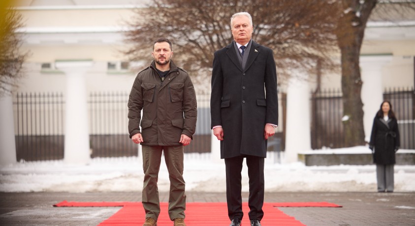 უკრაინის პრეზიდენტი ვოლოდიმირ ზელენსკი ლიეტუვაში ჩავიდა