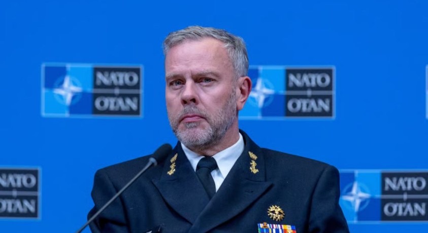ნატოს სამხედრო მეთაური: “რუსეთი უკრაინაში დემოკრატიის შიშის გამო იბრძვის”