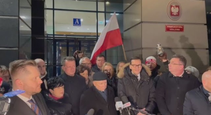 პოლონეთში პოლიტიკური ქაოსია