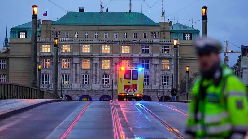 კარლის უნივერსიტეტში თავდასხმის შემდეგ, უსაფრთხოების ახალ სისტემებზე მუშაობენ