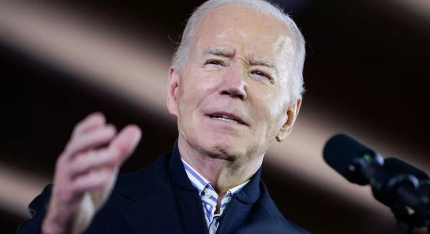 აშშ რუსეთის ასობით მოქალაქეს სანქციებს უწესებს