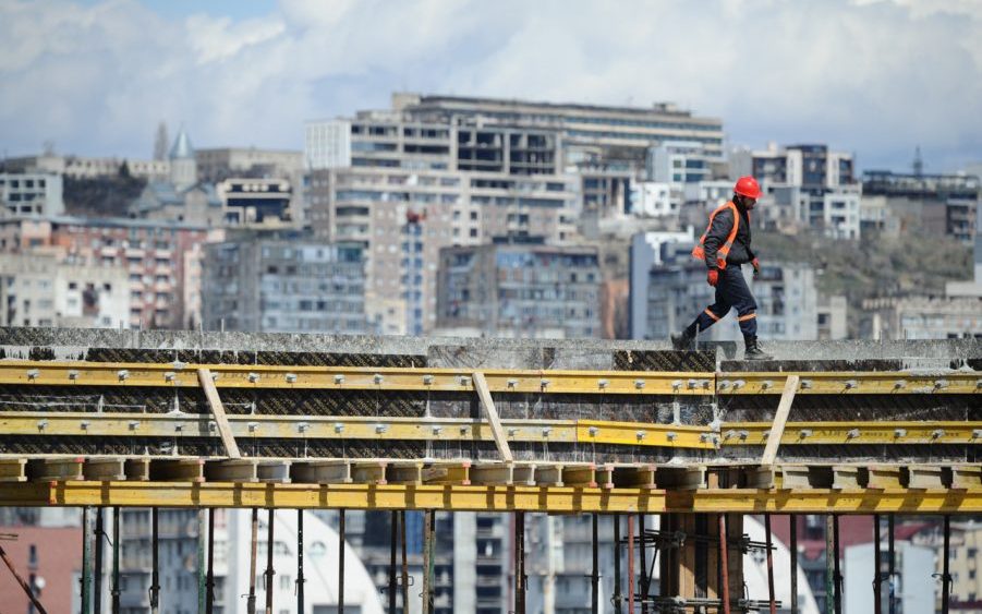 სტადიონი თბილისი მშენებლობა დარბაზი